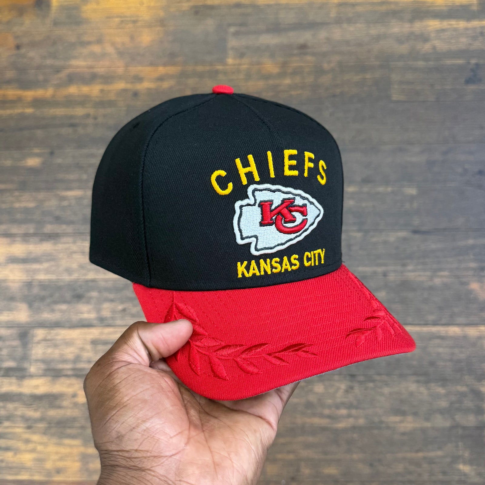 Kansas City Chiefs Black NFL25 DRAFT 950 AFrame Snap Back – CAP