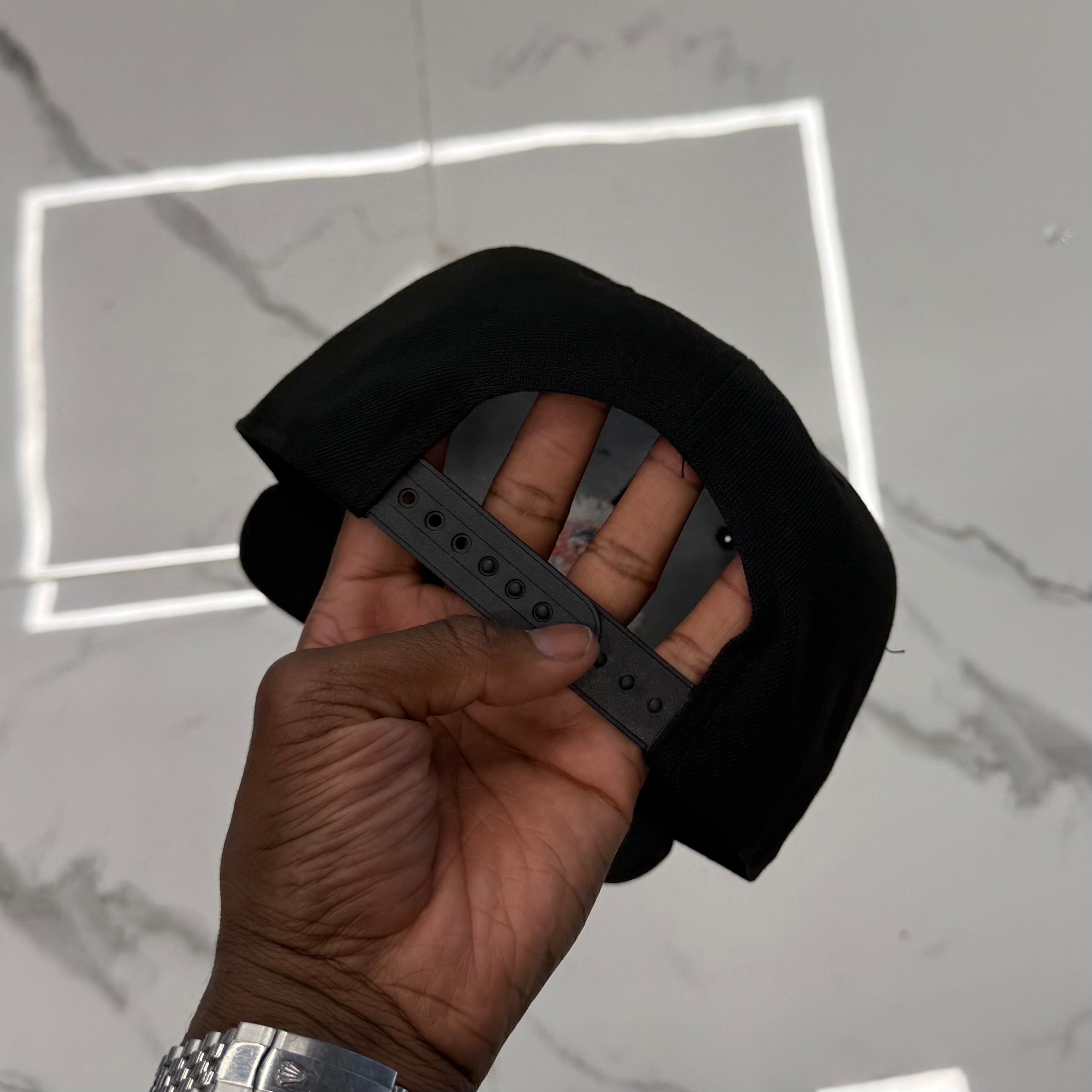 New York Knicks NBA 2026 Finals Leaves Black 950 Classic Snap Back