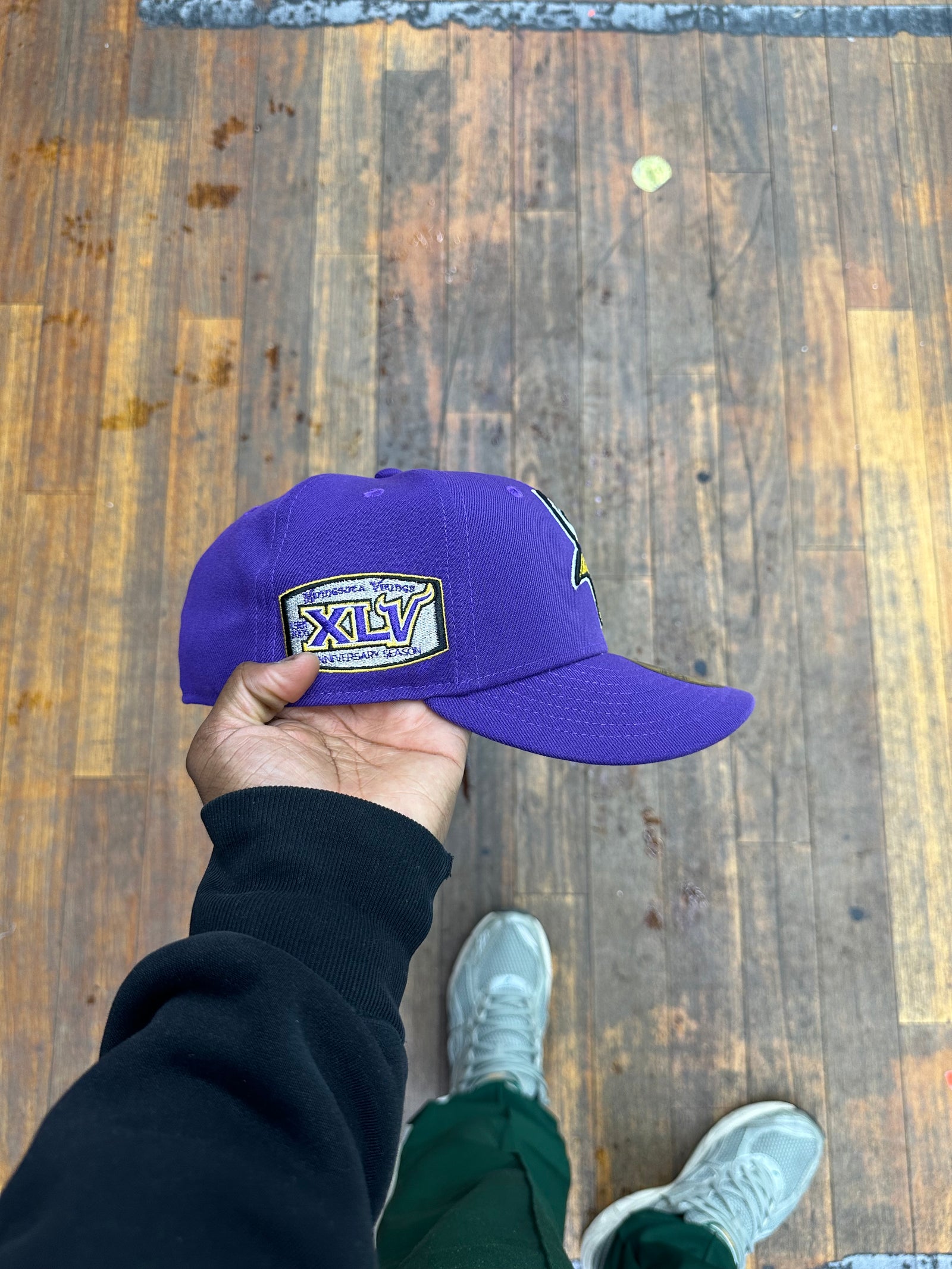 4F25C4E7-331C-4842-9475-