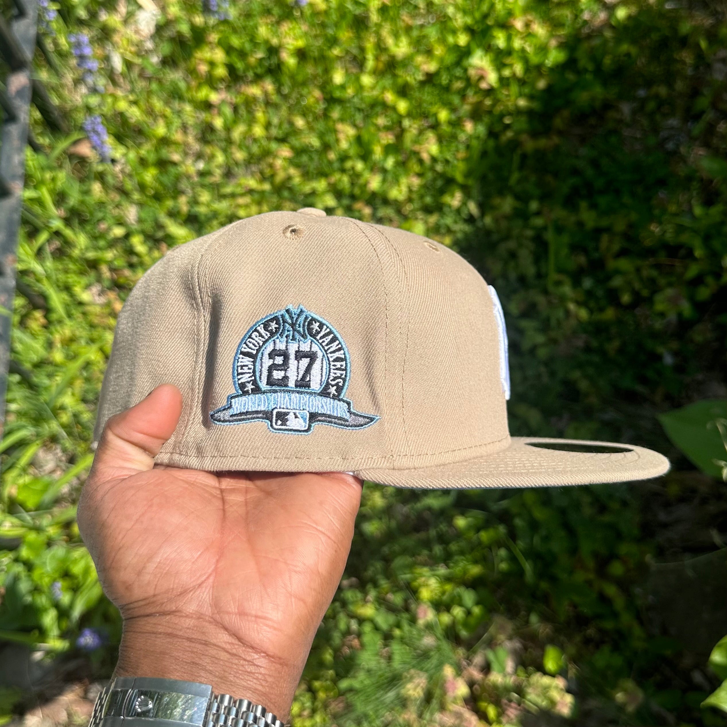 New York Yankees Camel Sky Blue Heart 27X World