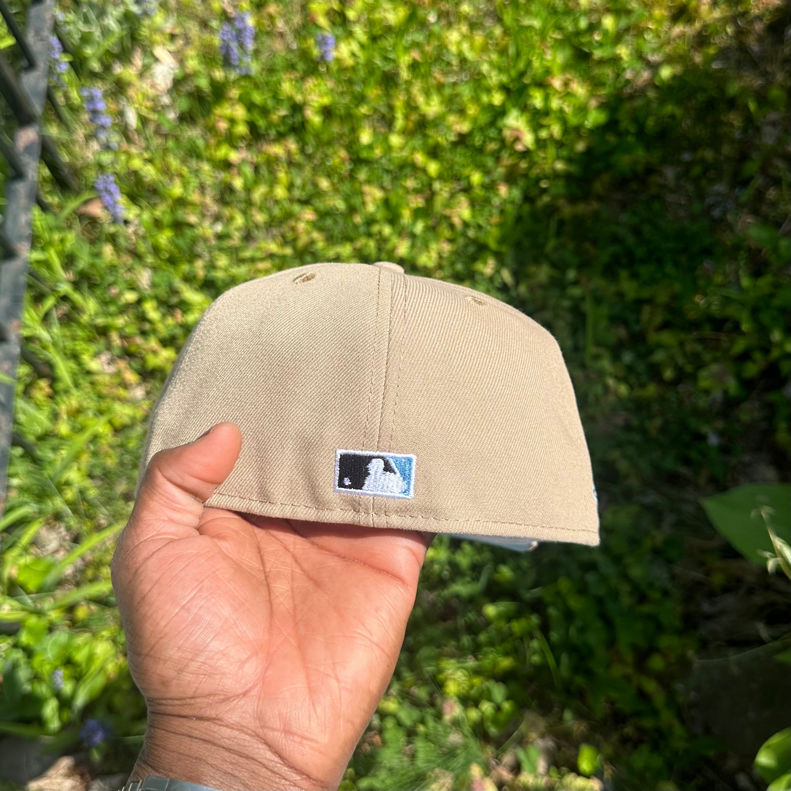 New York Yankees Camel Sky Blue Heart 27X World