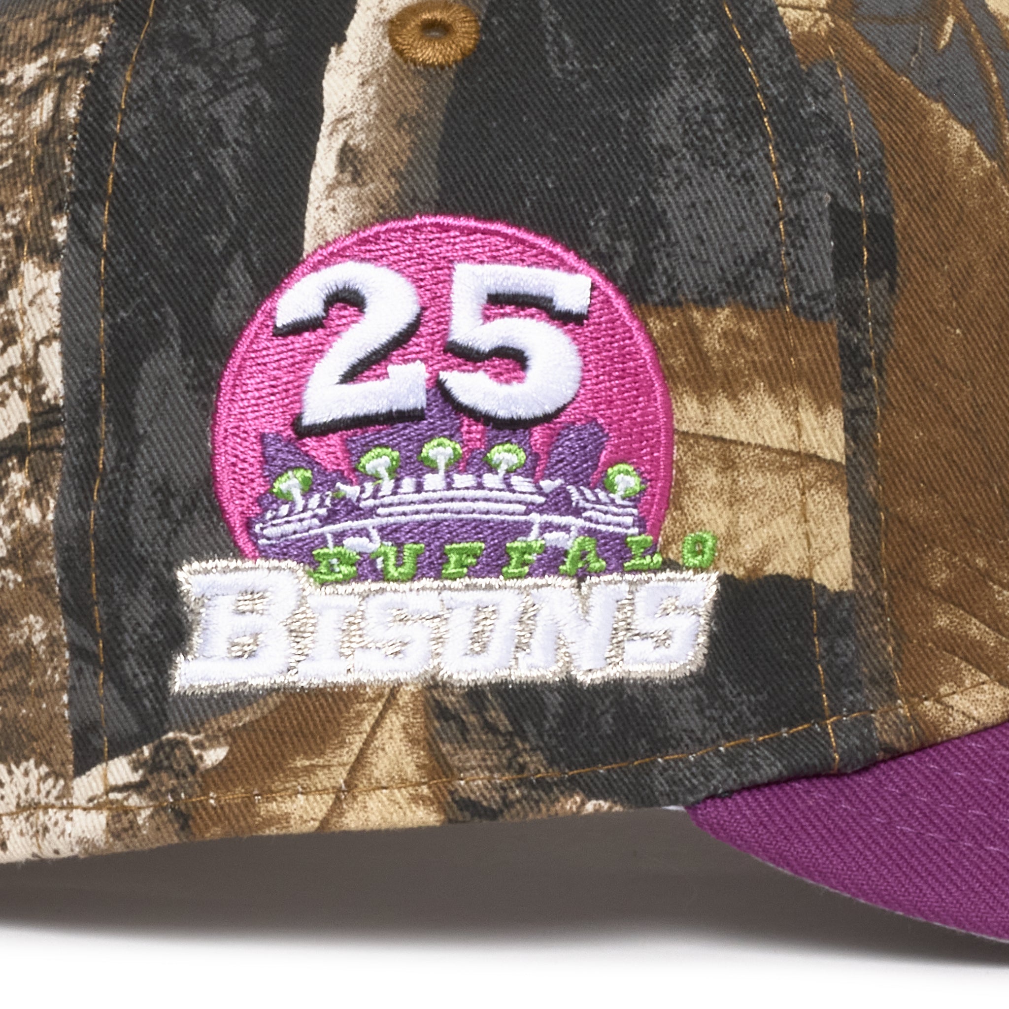 Buffalo Bisons Real Tree & Grape 25th Grey uv