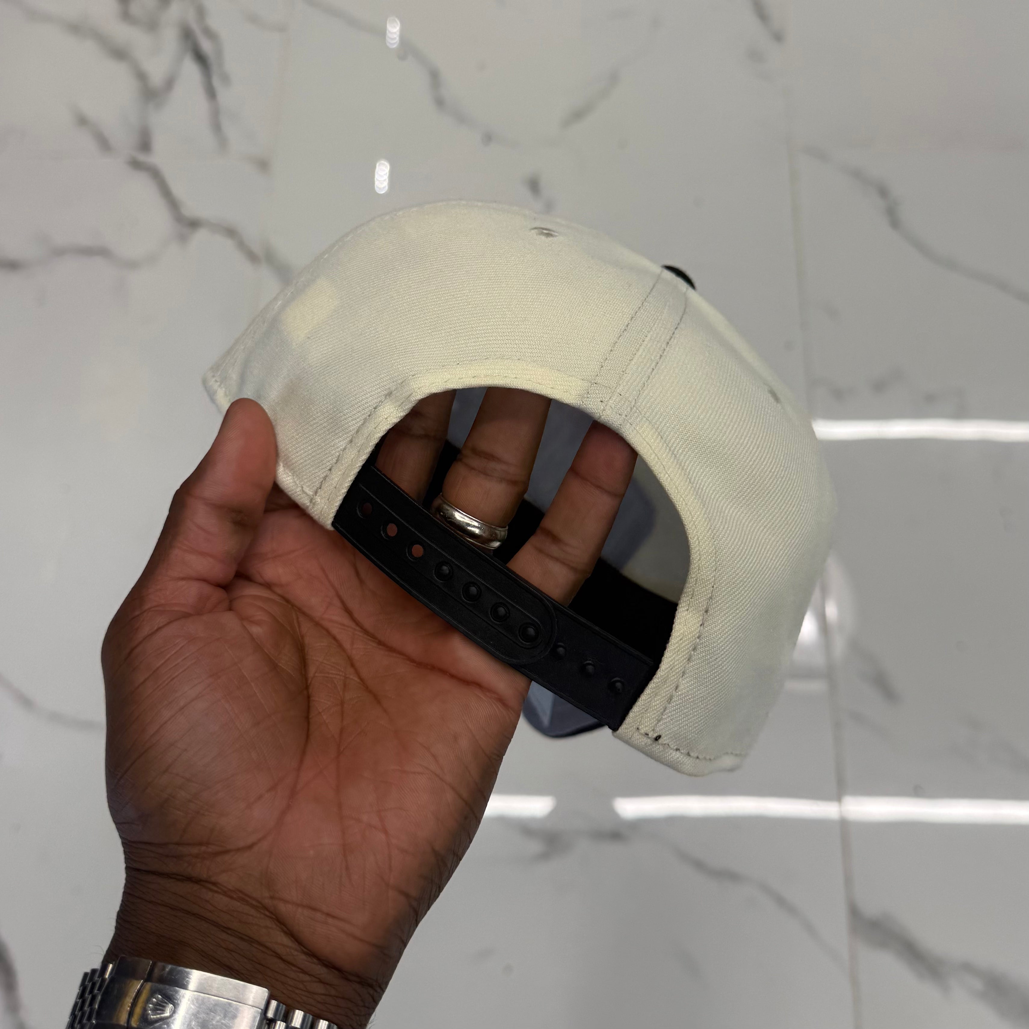 New York Knicks Champions Creme Black 950 Aframe Snap Back