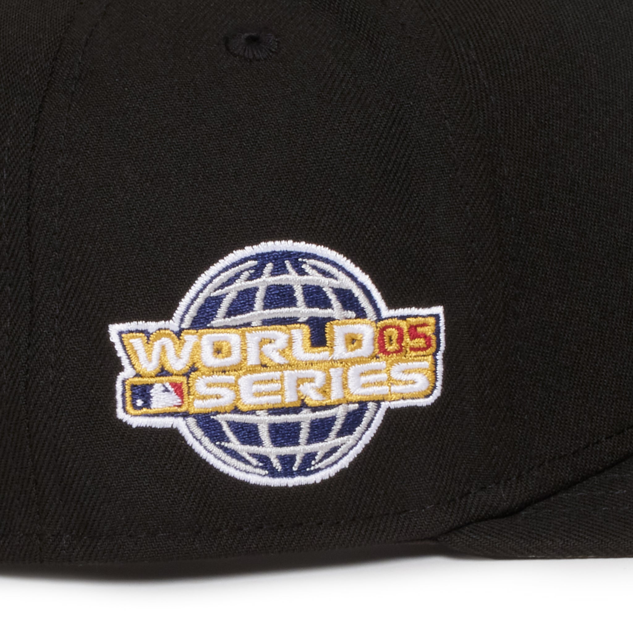 Chicago White Sox All Black 950 A Frame 2005 WS Snap Back