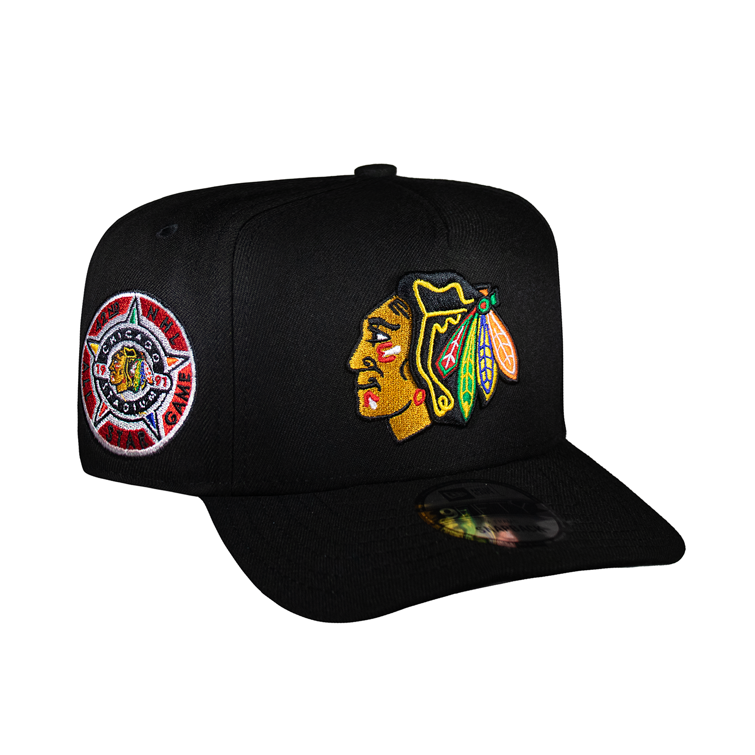 Chicago Black Hawks All Black 950 AFrame Snap Back