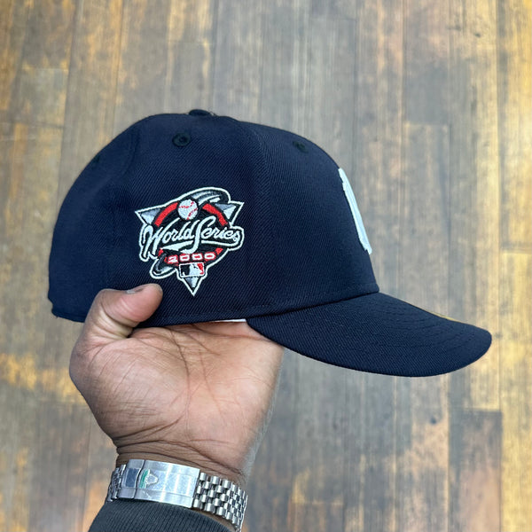 New York Yankees Navy Blue w/ Red Heart 2000 World Series