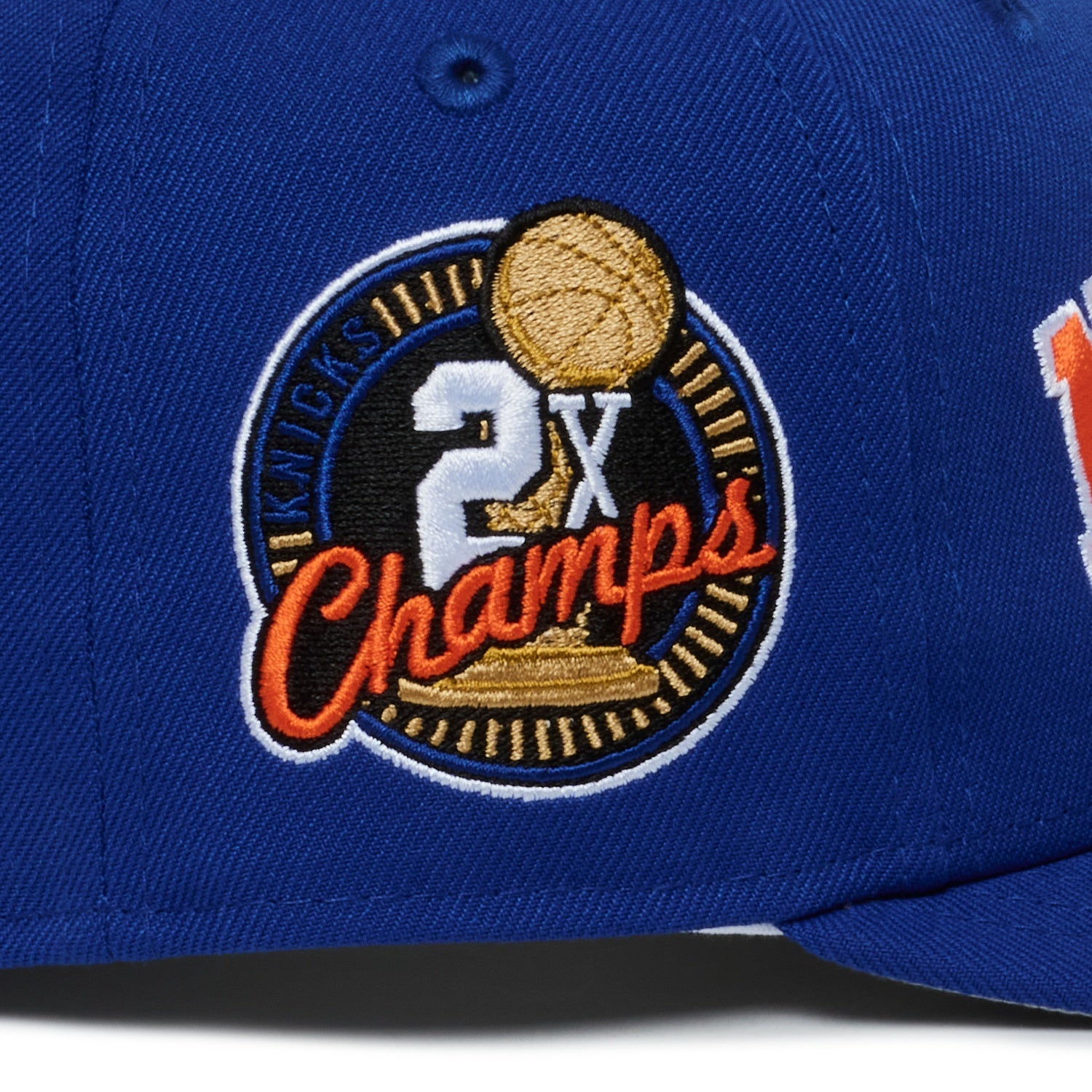 New York Knicks Majestic Blue Font Logo Statue Of Liberty 2X Champs