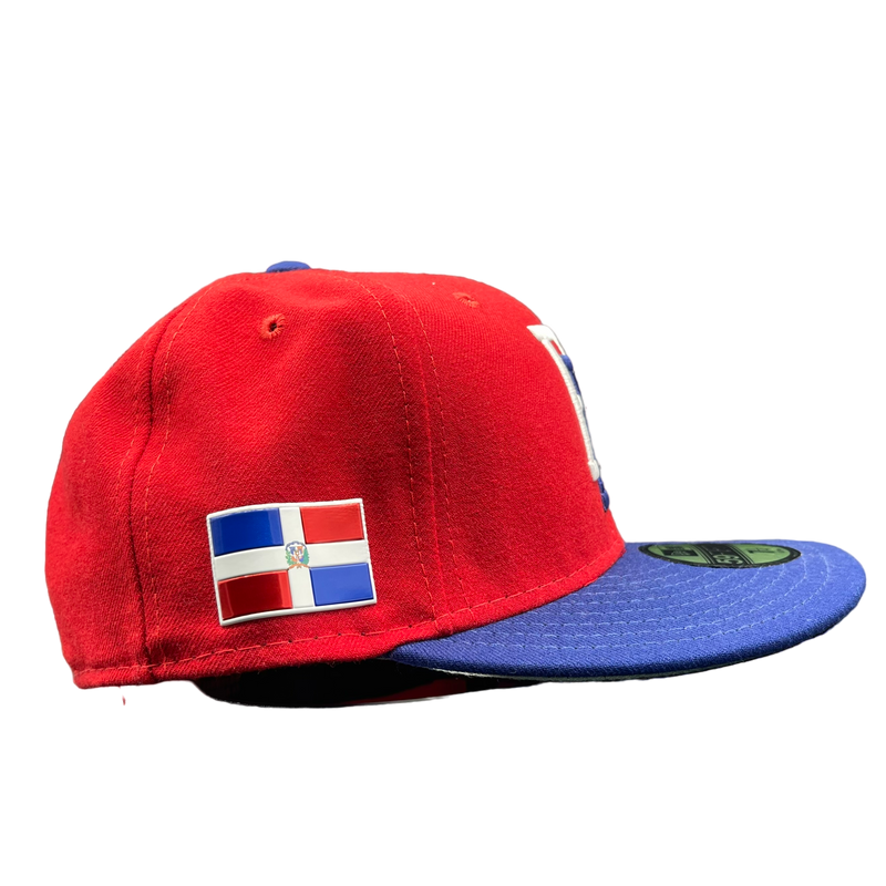 Dominican Republic 2 Tone Red Crown & Blue