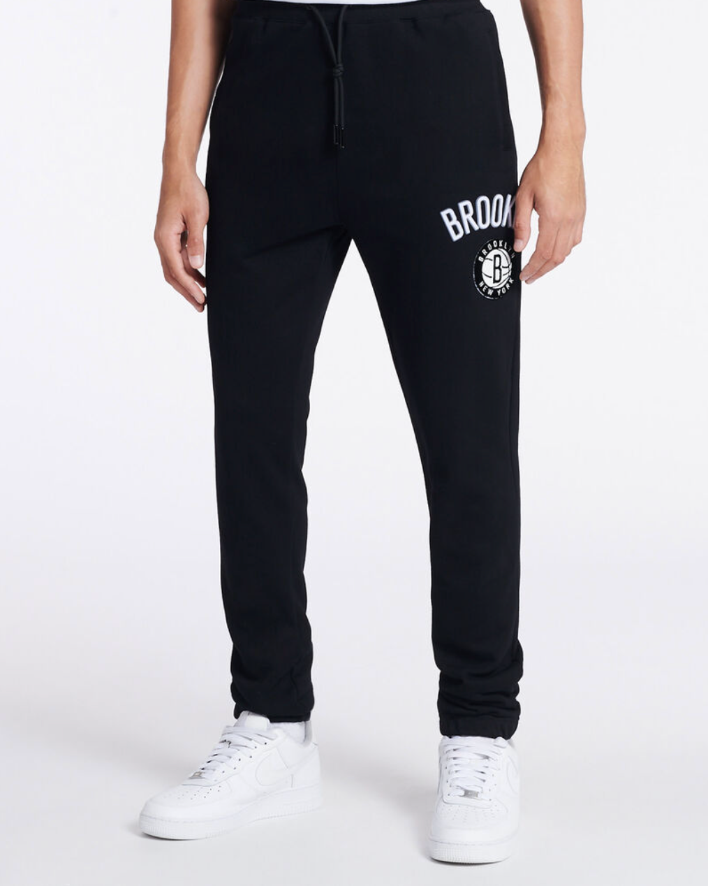 Brooklyn Nets Stacked Logo Sweatpants – CAP USA NYC