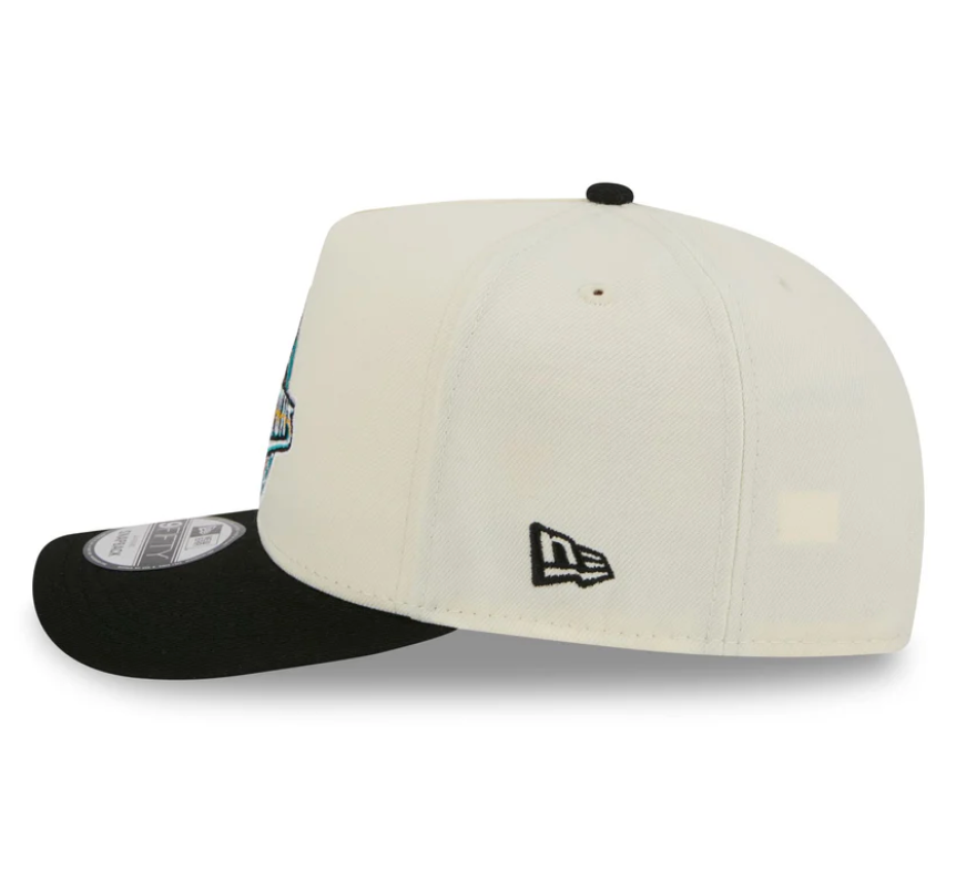 Detroit Pistons HWC Chrome White 9FIFTY A-Frame Snapback