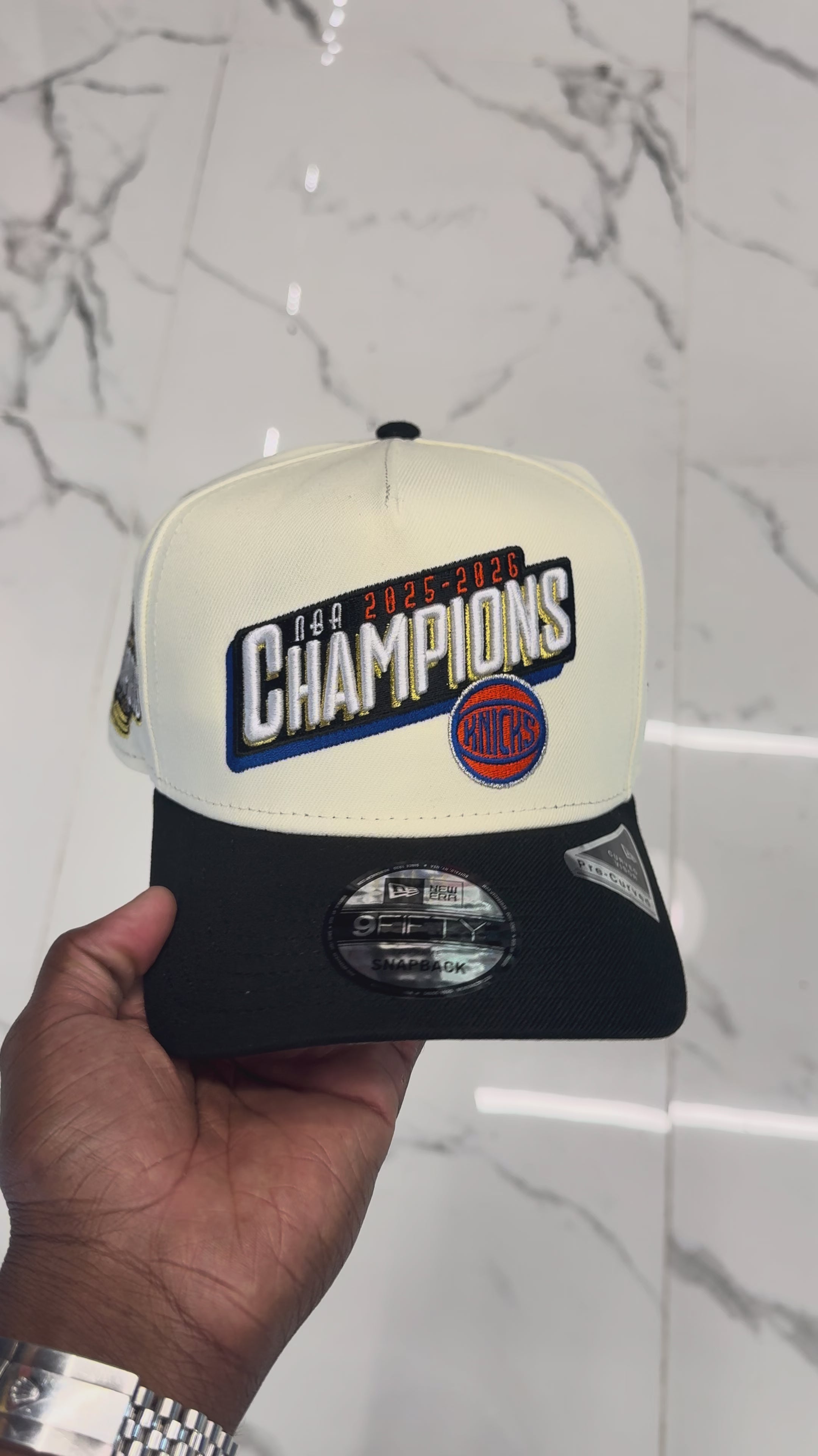 New York Knicks Champions Creme Black 950 Aframe Snap Back