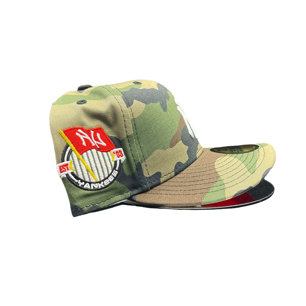 New York Yankees Statue Camo Red UV